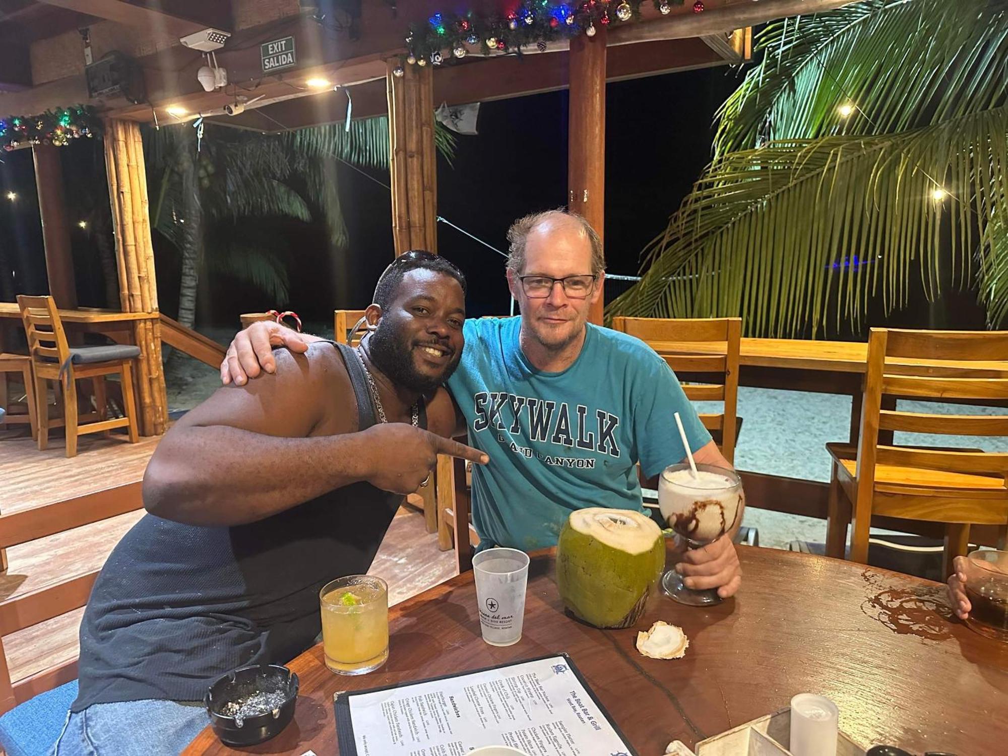 Airport Inn Roatan Dış mekan fotoğraf